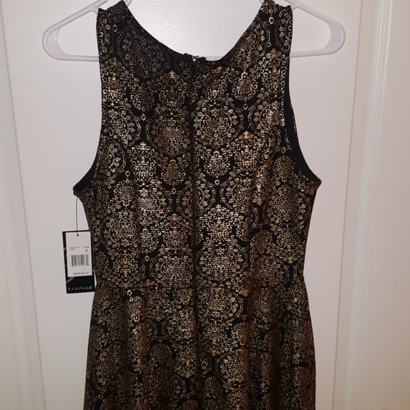 Dress - Picture 4 of 6